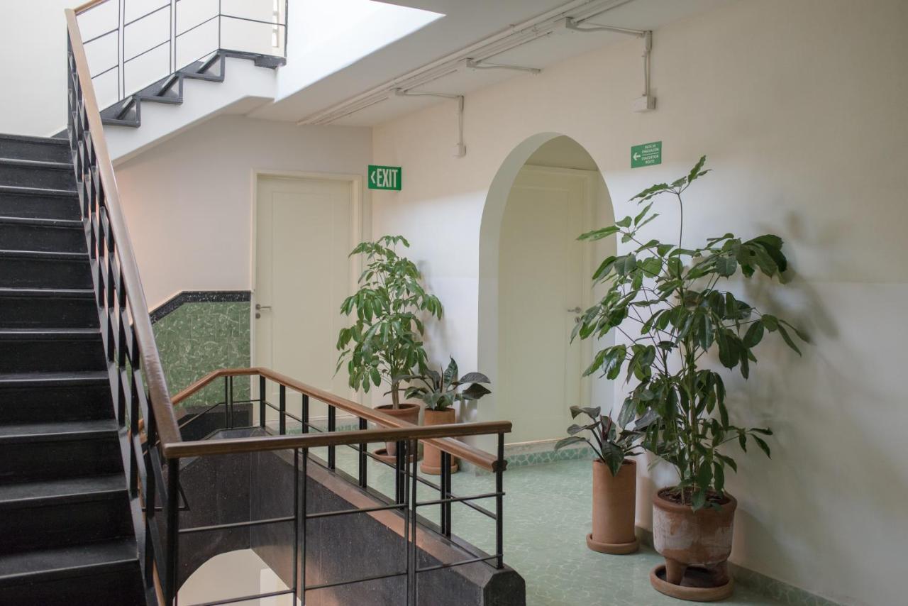 Izta Hostels Мехико Экстерьер фото