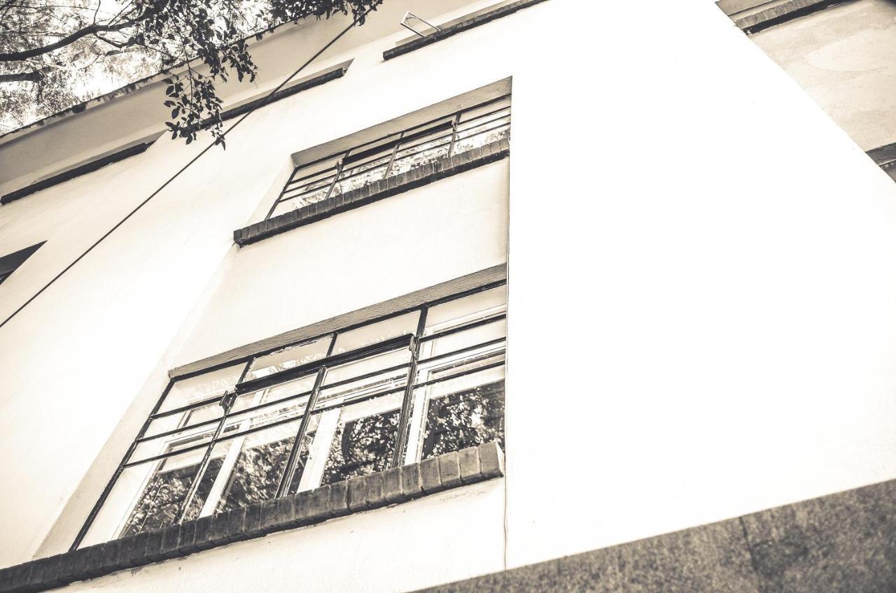 Izta Hostels Мехико Экстерьер фото