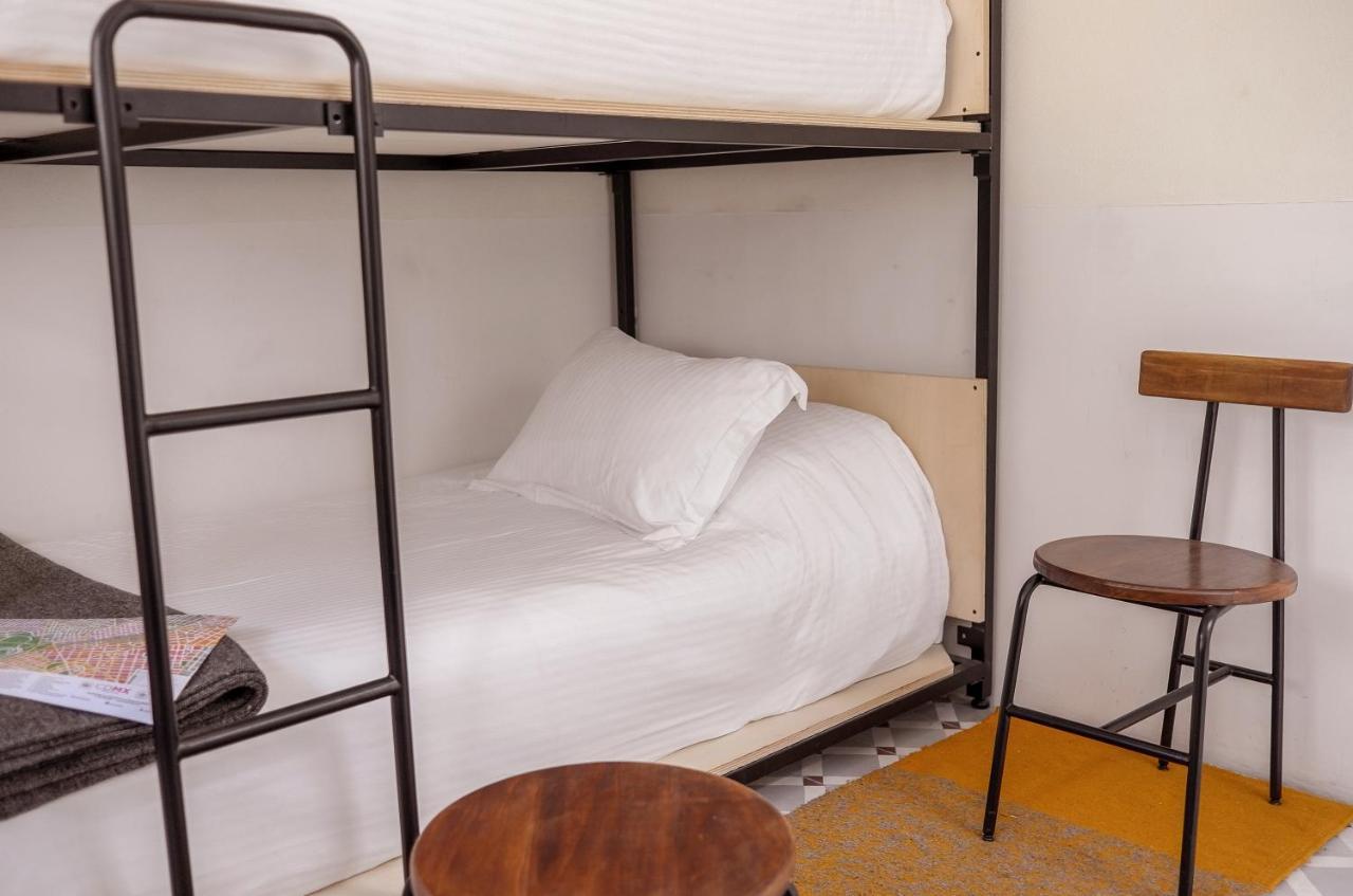 Izta Hostels Мехико Экстерьер фото