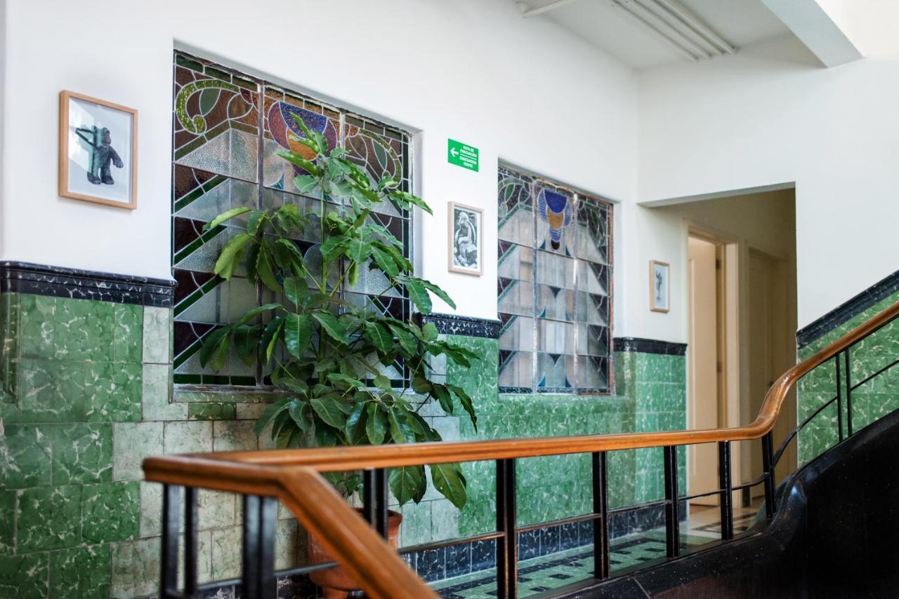 Izta Hostels Мехико Экстерьер фото